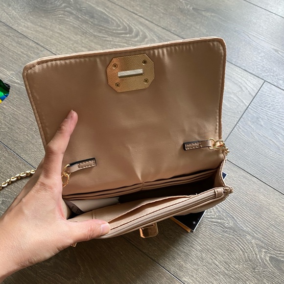 Aldo Crossbody Bag - Picture 5 of 8